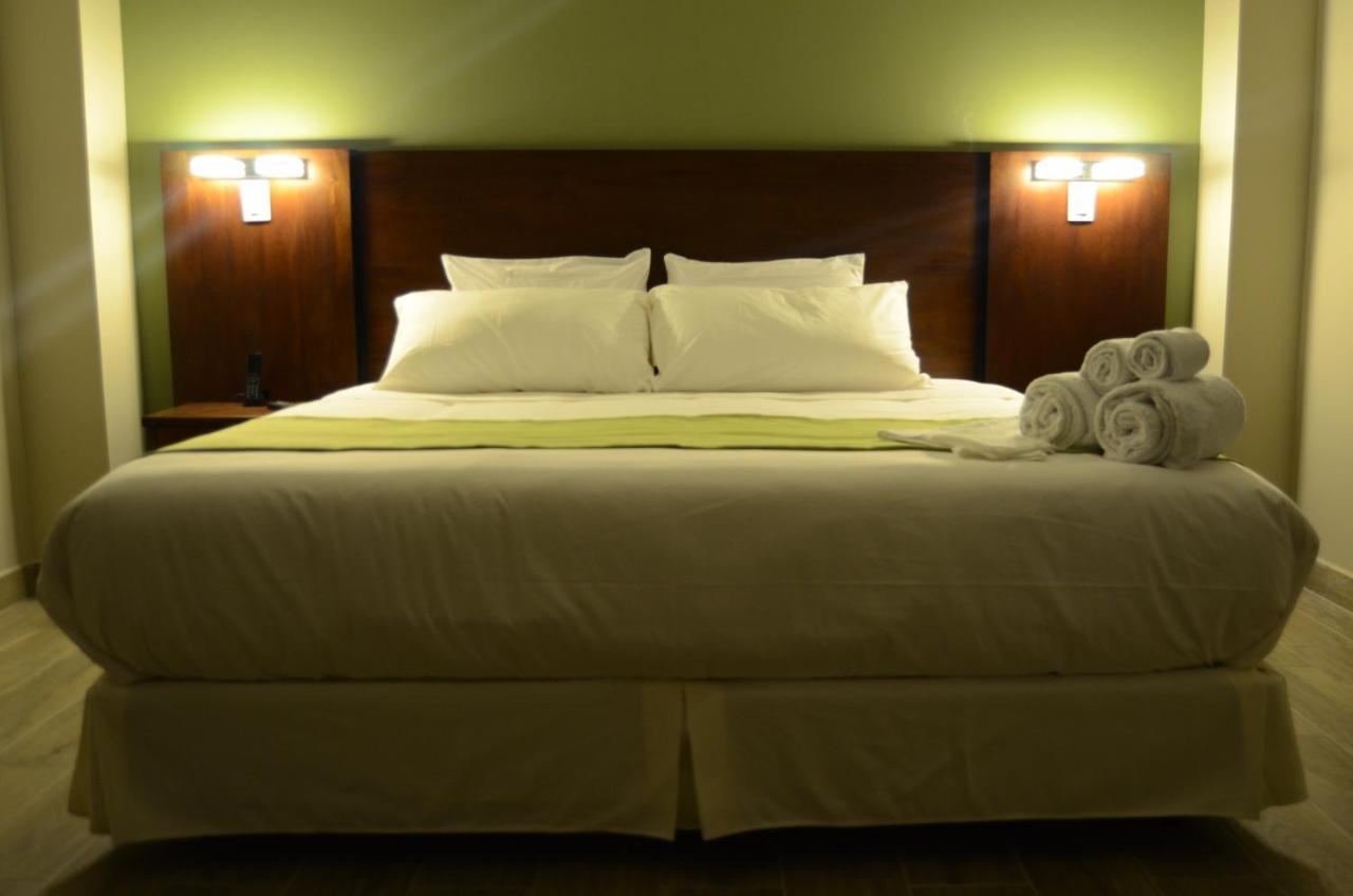 Hotel San Agustin Plaza Латакунґа Екстер'єр фото