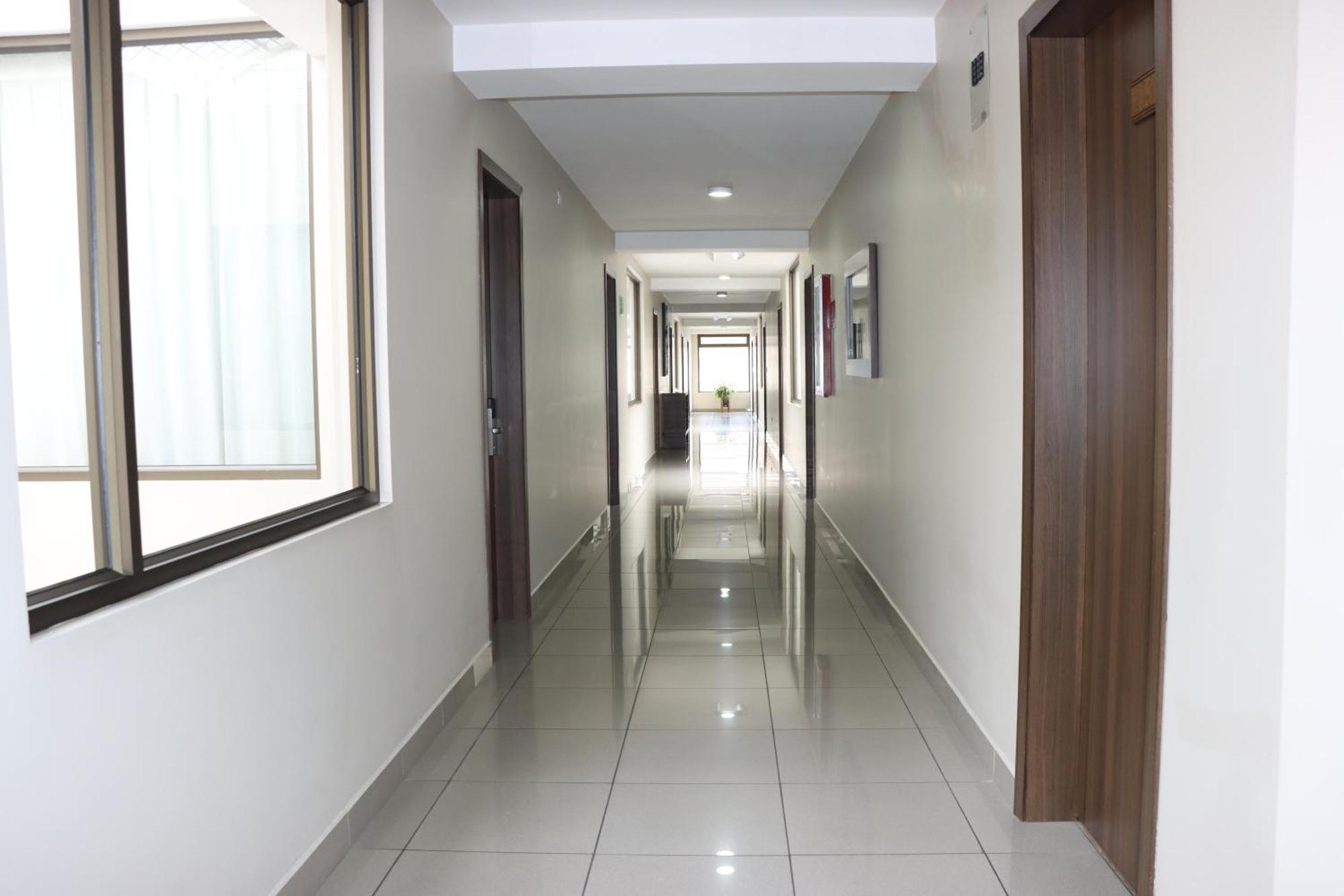 Hotel San Agustin Plaza Латакунґа Екстер'єр фото