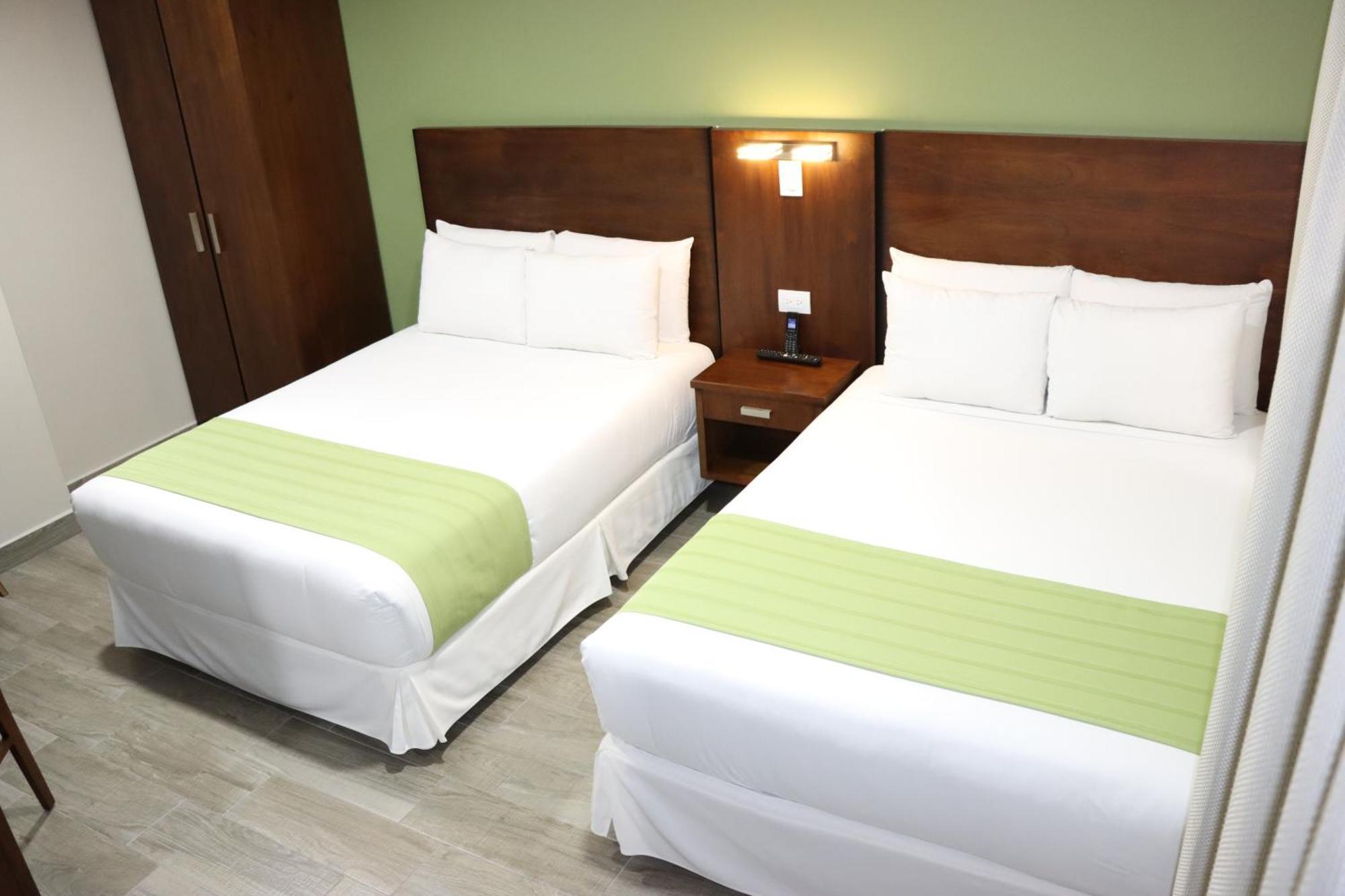 Hotel San Agustin Plaza Латакунґа Екстер'єр фото