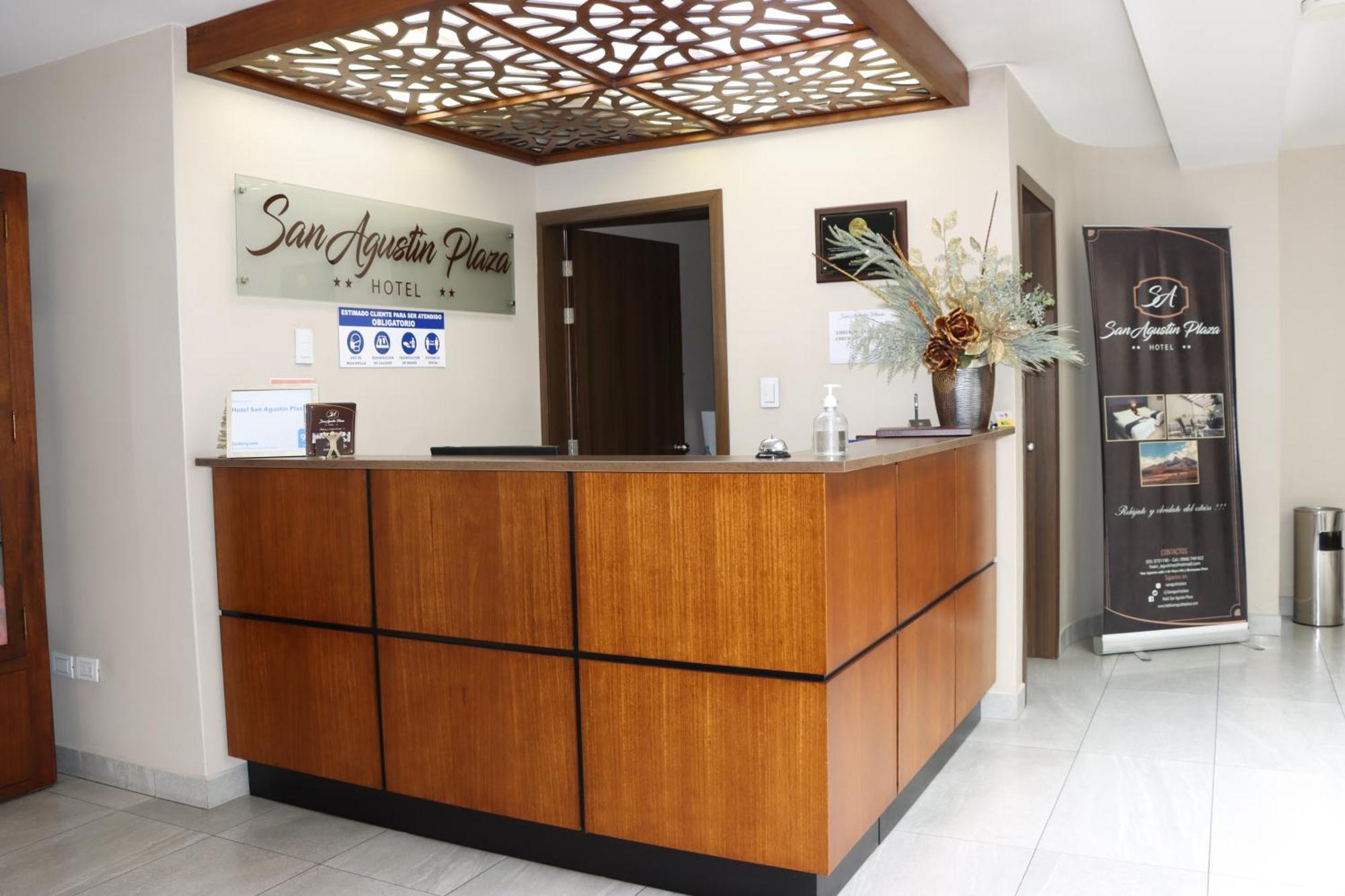 Hotel San Agustin Plaza Латакунґа Екстер'єр фото