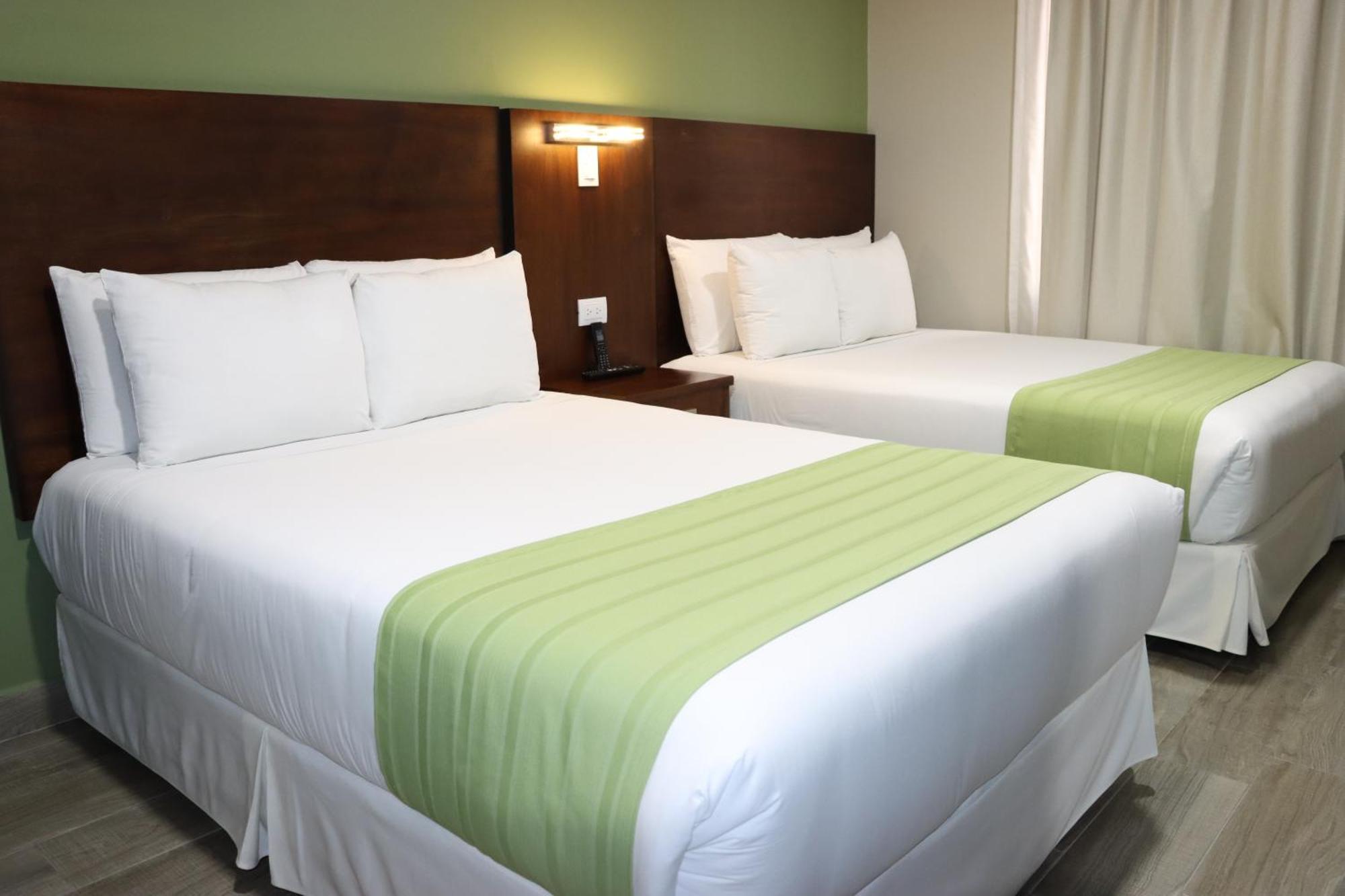 Hotel San Agustin Plaza Латакунґа Екстер'єр фото