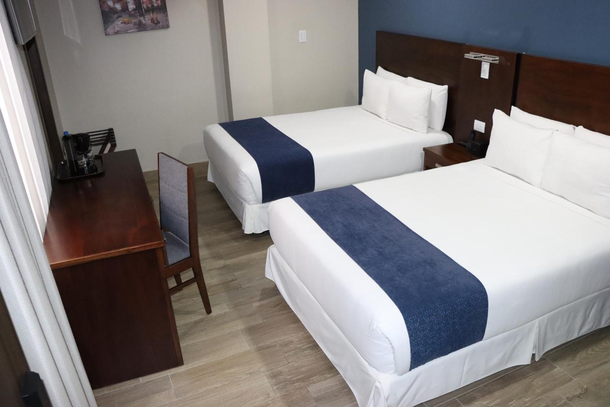 Hotel San Agustin Plaza Латакунґа Екстер'єр фото