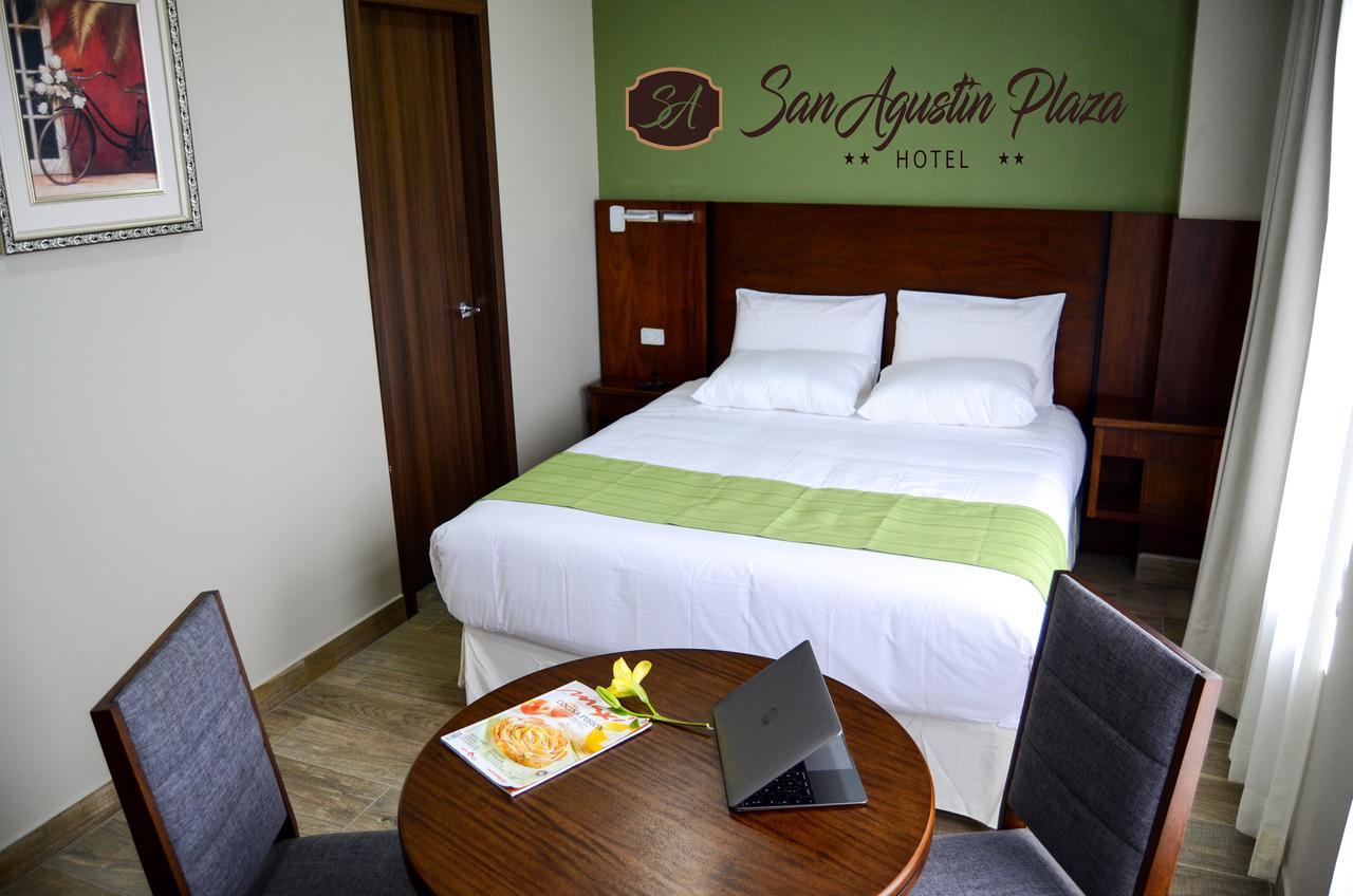 Hotel San Agustin Plaza Латакунґа Екстер'єр фото